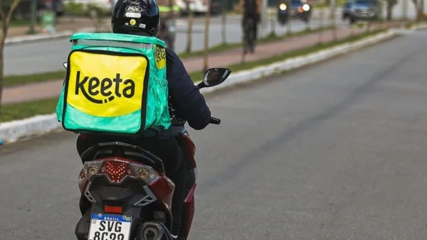 A Keeta negou qualquer irregularidade sob a justificativa de que os recibos de compra enviados aos clientes já detalham todos os valores cobrados pelas entregas. Reprodução/Keeta por AGÊNCIA BRASIL