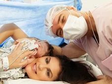 Imagem - Esposa de Thor Batista explica sumiço de 9 dias após o nascimento do segundo filho