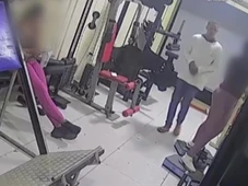 Imagem - Homem invade academia e assalta mulheres durante treino no interior da Bahia