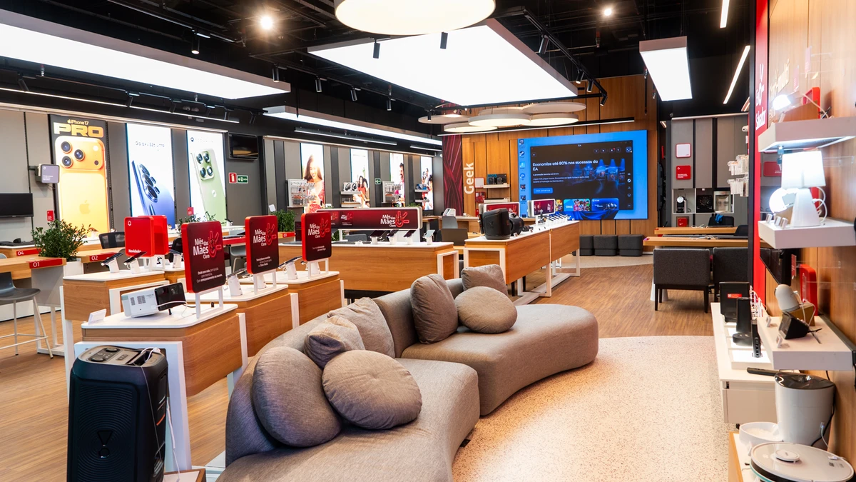 Ambiente Casa Conectada nova loja Claro Salvador Shopping por  Azus Produtora