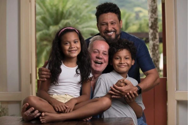 Família de Luiz Fernando Guimarães e Adriano Medeiros