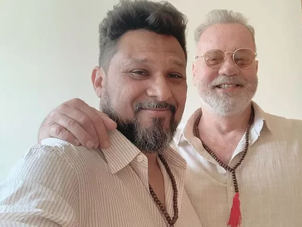 Luiz Fernando Guimarães e Adriano Medeiros são casados há mais de 20 anos por Reprodução | Redes Sociais