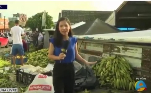 Jéssica Aquino foi agredida ao vivo por Reprodução