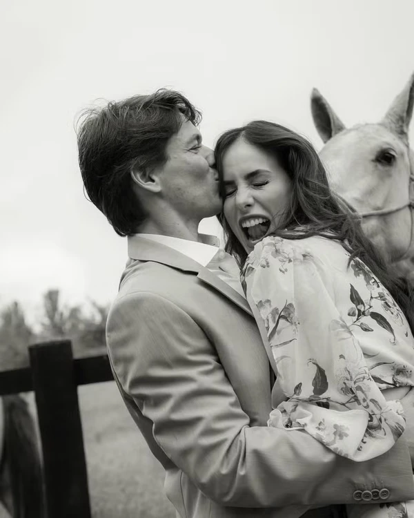 Mia Mamede, Miss Brasil 2022, é pedida em casamento por Reprodução/Instagram