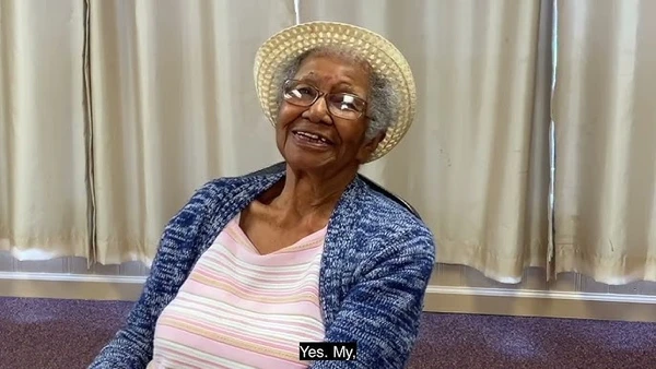 “Envelheço com graça”, disse a idosa ao comentar a própria longevidade  por Reprodução/CBS