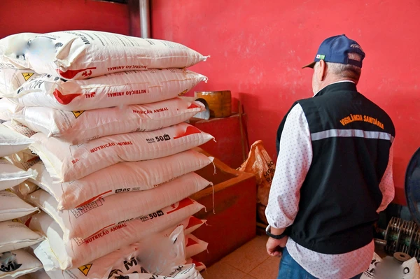 Vigilância Sanitária interdita fábrica clandestina de temperos em Vitória da Conquista por Divulgação