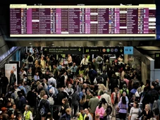 Imagem - Passageiros brasileiros devem se preparar para filas e atrasos em aeroportos da Europa neste verão