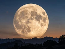 Imagem - Lua cheia rara poderá ser vista neste fim de semana; saiba quando observar a Microlua Azul
