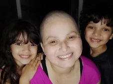Imagem - Mãe de dois filhos morre aos 33 anos sem receber remédio contra leucemia já aprovado pela Justiça
