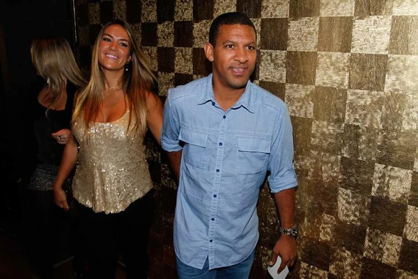 Gabriela Knopf é ex-mulher de Djalminha por Reprodução