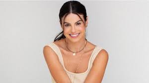 Sthefany Brito por Reprodução
