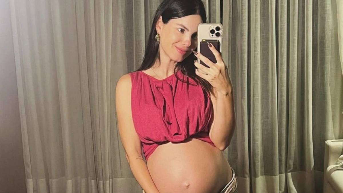 Sthefany Brito por Reprodução