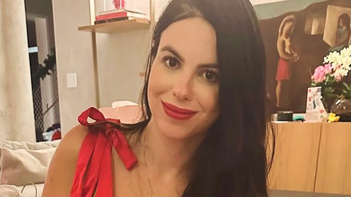Sthefany Brito por Reprodução