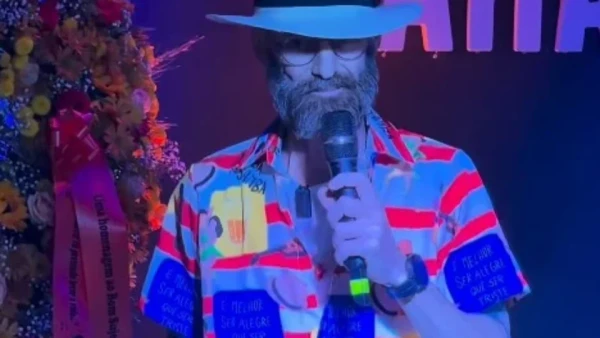 Ao final da celebração, deixou uma reflexão que resume o espírito do evento e que acabou sendo amplamente compartilhada pelos participantes: “A morte acontece uma única vez. Em todos os outros dias existe a vida. E a vida merece ser celebrada.” por Reprodução