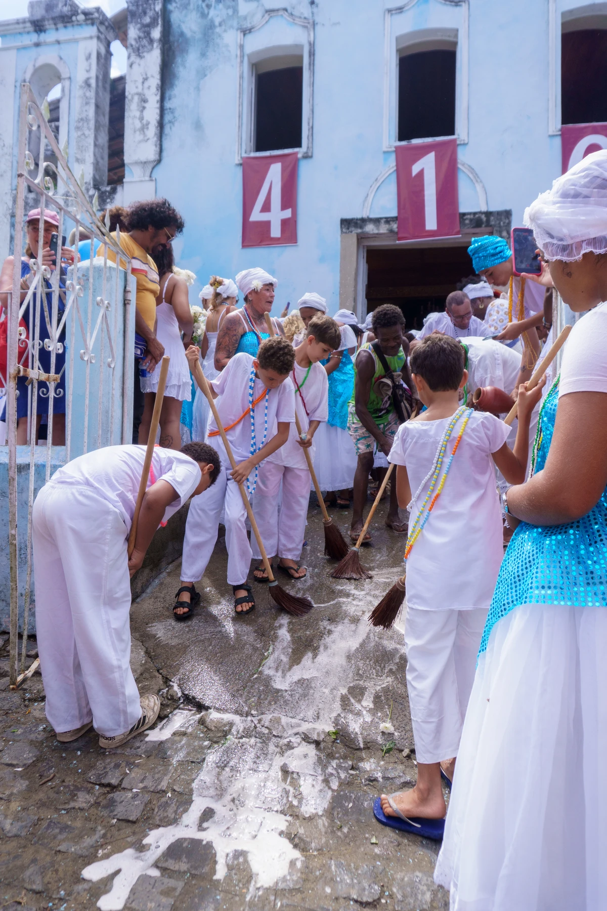 Lavagem na Festa do Divino Espírito Santo em Boipeba, 2026 por Tiago Victor