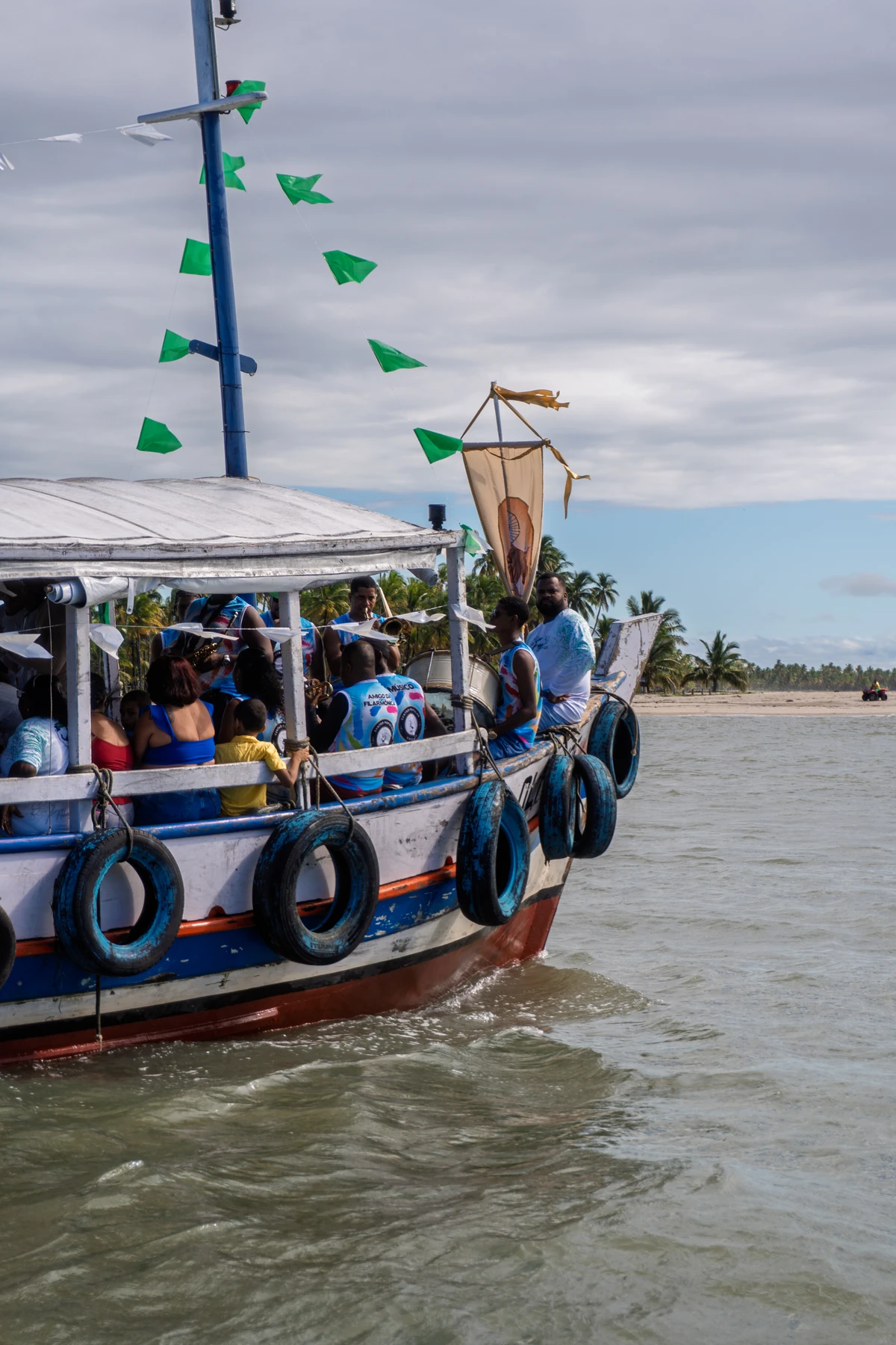 Romaria de São Francisco em Boipeba, Bahia (2026) por Tiago Victor