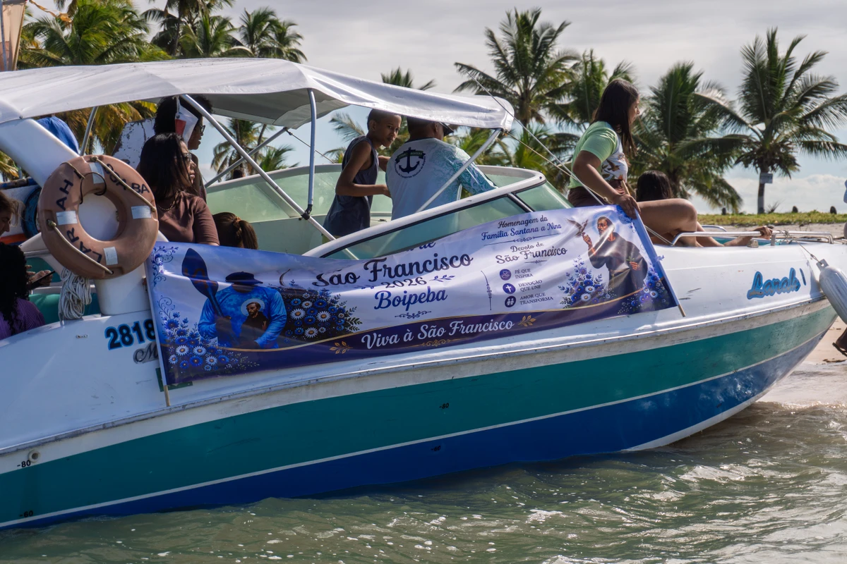 Romaria de São Francisco em Boipeba, Bahia (2026) por Tiago Victor