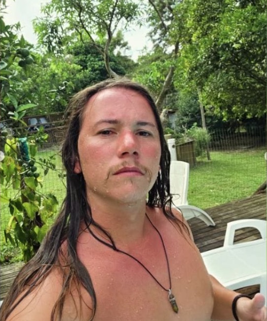 Trilheiro é encontrado com vida após seis dias desaparecido e sem comer em mata de difícil acesso por Reprodução