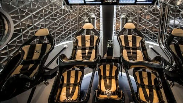 Algumas companhias permitem alugar a cápsula completa com todos os assentos. Na Space Perspective essa modalidade pode chegar a R$ 5,03 milhões