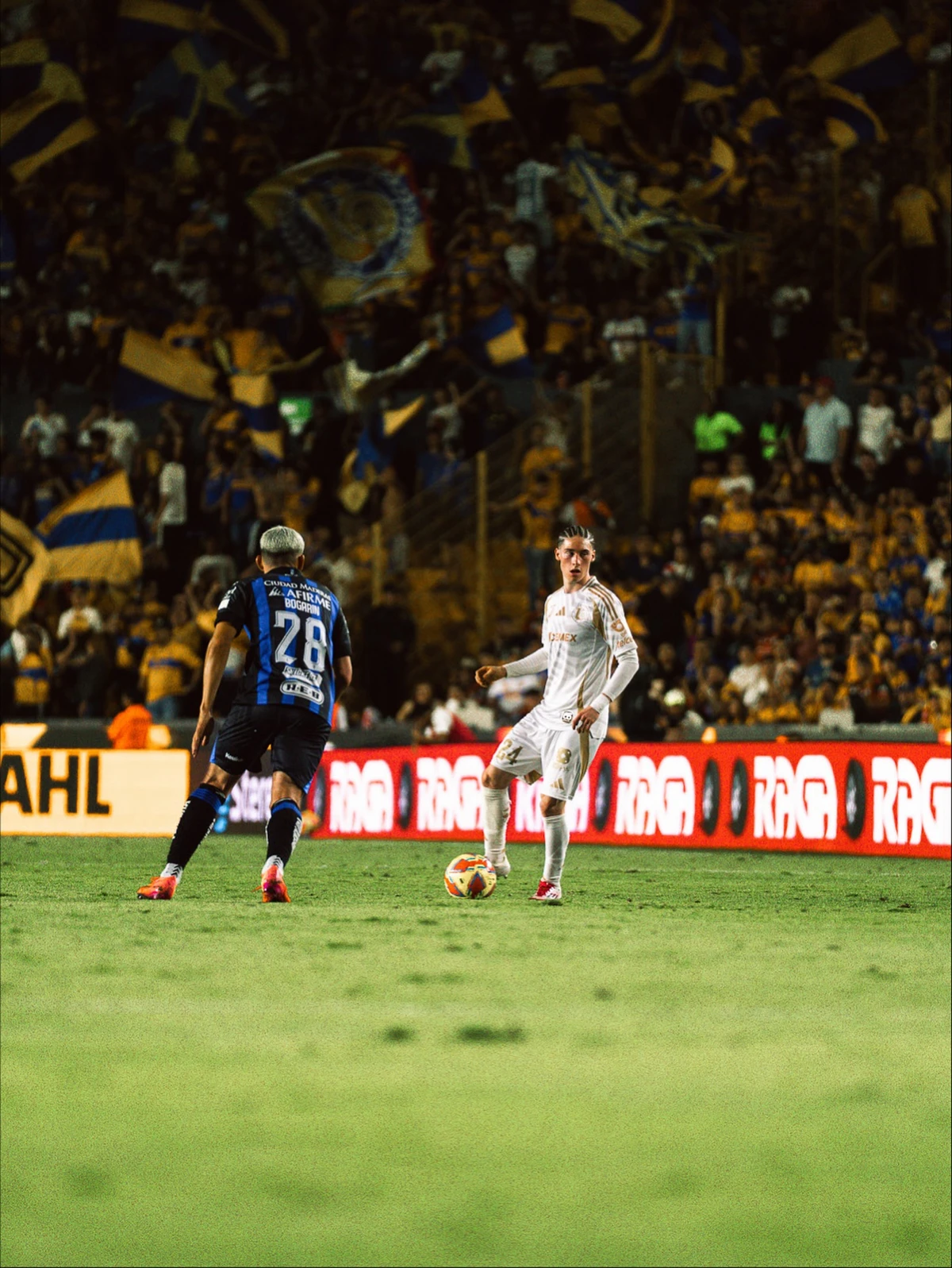 Marcelo Flores teve lesão grave no joelho por Reprodução/Instagram