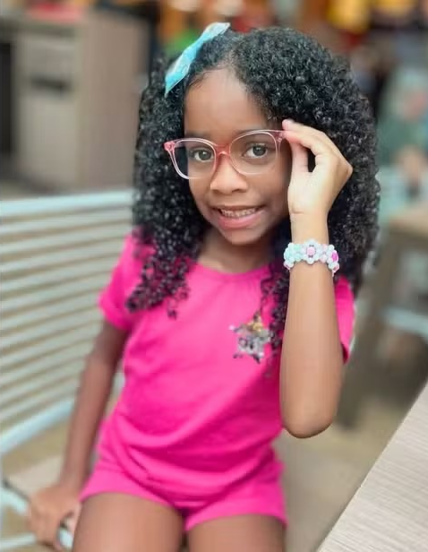 Maria Rita Guimarães Estevão dos Santos, de 9 anos (filha de Nicole); por Reprodução
