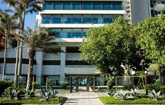 O novo apartamento de Narcisa Tamborindeguy em Ipanema tem 600 m², vista para o mar e valor estimado em R$ 48 milhões por Reprodução