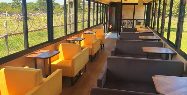 O Serra Verde Express combina luxo, paisagens da Mata Atlântica e experiências premium em uma das viagens de trem mais famosas do Brasil por Divulgação
