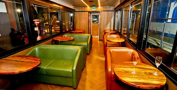 O Serra Verde Express combina luxo, paisagens da Mata Atlântica e experiências premium em uma das viagens de trem mais famosas do Brasil por Divulgação