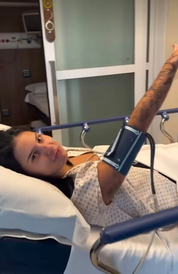 Sob efeito de anestesia, Ana Castela revela o que a levou a adiar cirurgia por Reprodução 