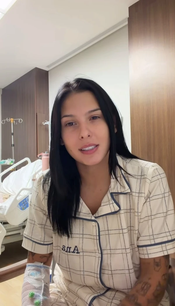 Sob efeito de anestesia, Ana Castela revela o que a levou a adiar cirurgia por Reprodução 
