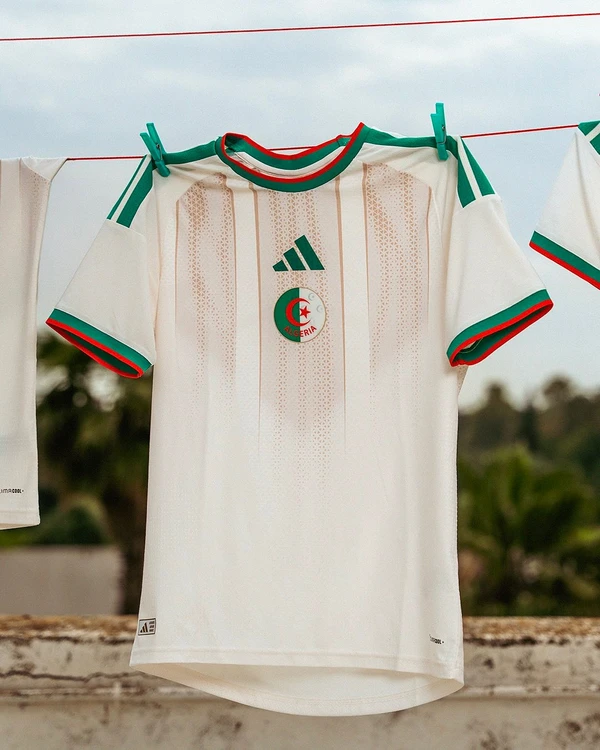Uniforme da Argélia para Copa do Mundo 2026 por Divulgação