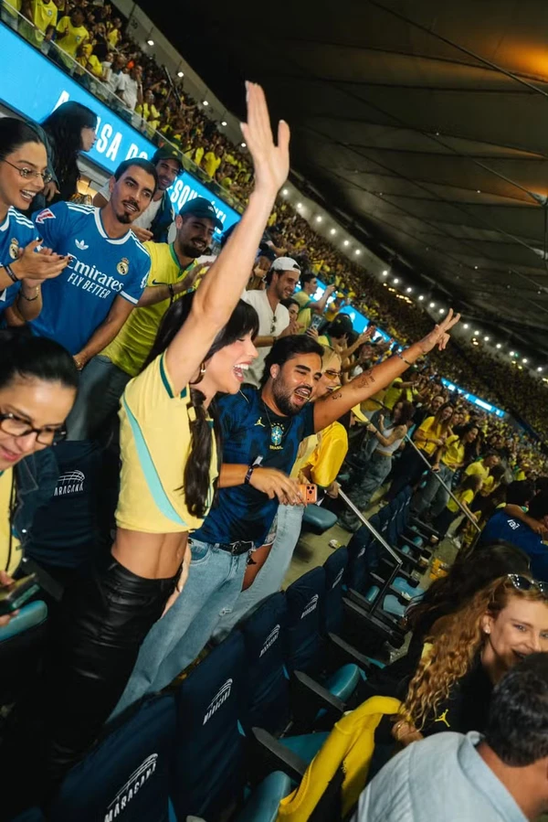 Virginia Fonseca com Lucas Guedez e Rafael Uccman por Divulgação/NOSSO