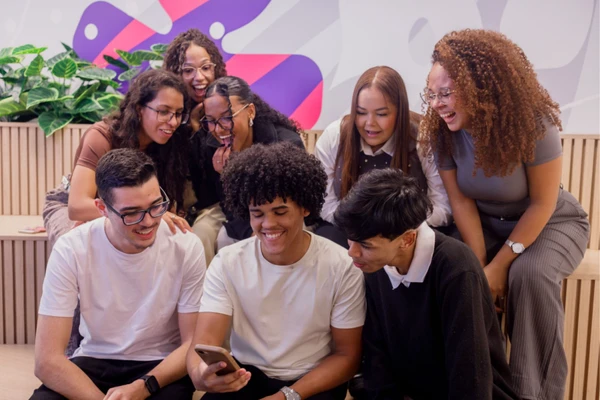 Vivo abre mais de 350 vagas para o Programa Jovem Aprendiz; veja como se candidatar