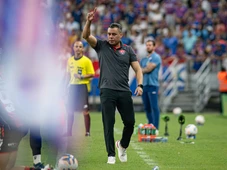 Imagem - Jair Ventura faz alerta ao Vitória antes da decisão contra o Fortaleza no Barradão: 'Nada ganho'