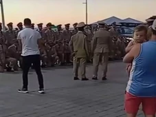 Imagem - Soldados chineses na Barra? Vídeo que viralizou em Salvador mostra formatura da PM da Bahia