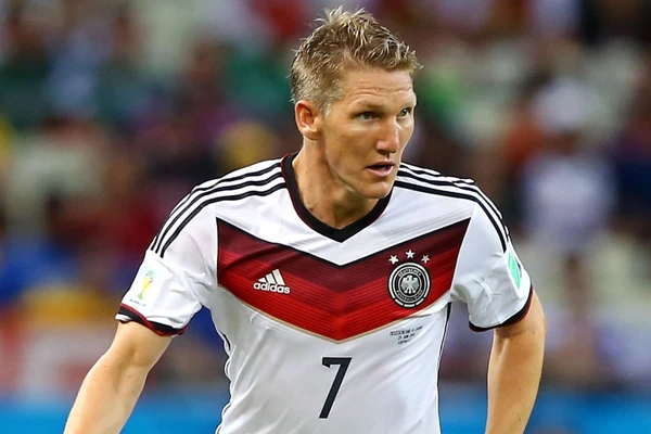 Bastian Schweinsteiger (Alemanha) — 20 jogos em Copas do Mundo por Divulgação/Fifa