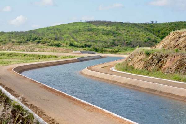 A obra deve reforçar o abastecimento hídrico da região do Cariri, uma das mais importantes do Ceará por Divulgação