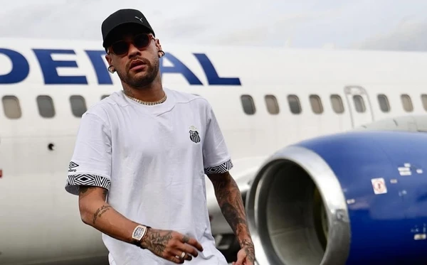 Jato de Neymar vale R$ 250 milhões e impressiona pelo luxo