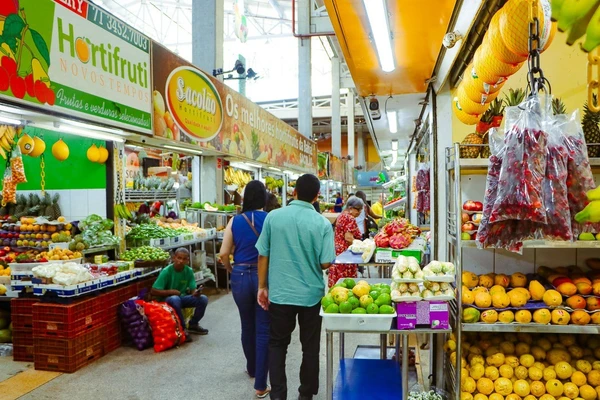 Mercados terão fechamento antecipado no feriado de Corpus Christi na Bahia