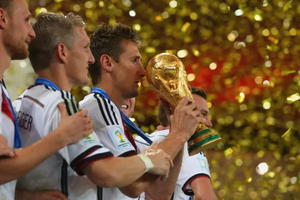 Miroslav Klose (Alemanha) — 24 jogos em Copas do Mundo por Divulgação/Fifa