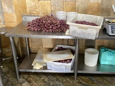 Imagem - Mais de 500kg de carnes e queijos impróprios são apreendidos na Região Metropolitana de Salvador