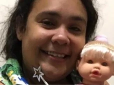 Imagem - Mulher de 37 anos enganou famílias adotivas em cinco estados fingindo ser adolescente de 12
