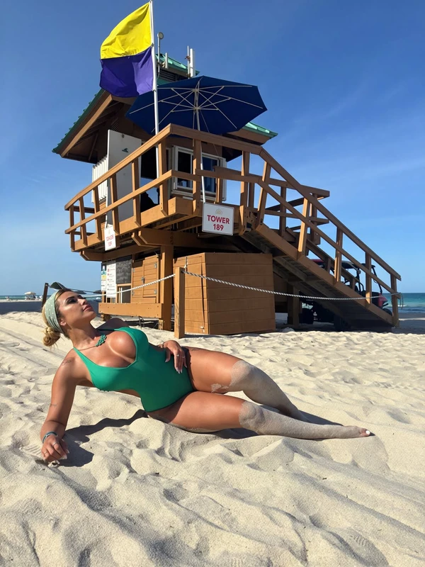 Cris Galera por Reprodução/Instagram