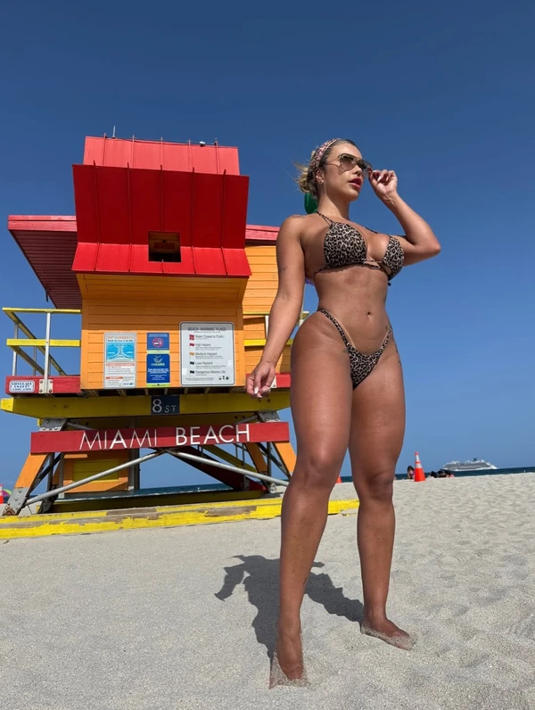 Cris Galera por Reprodução/Instagram