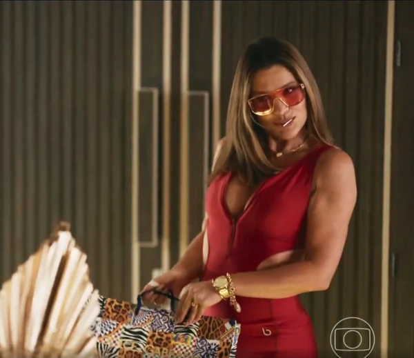 Flávia Alessandra como Fábia em 'Quem Ama Cuida' por Reprodução/Globo