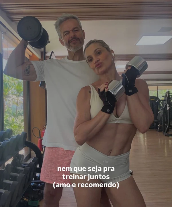Flávia Alessandra em treino na academia por Reprodução/Instagram