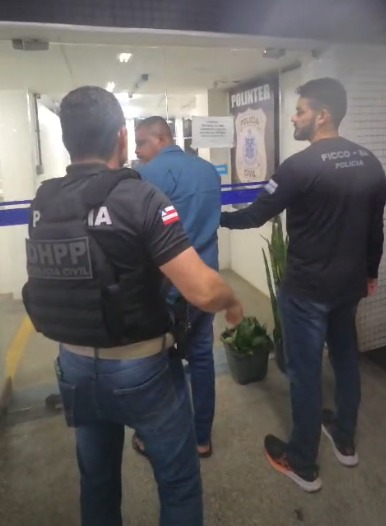 Foragido por homicídio é preso na Rodoviária de Salvador durante tentativa de fuga por Divulgação