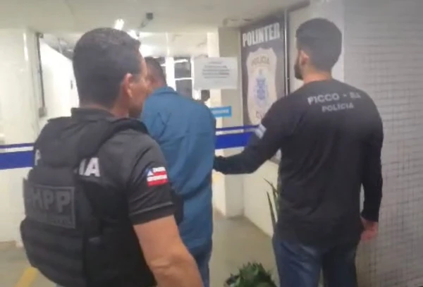 Foragido por homicídio é preso na Rodoviária de Salvador durante tentativa de fuga por Divulgação