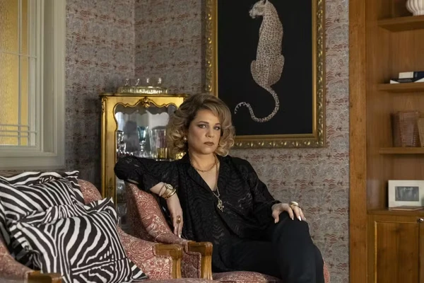 Isabel Teixeira como Pilar por Globo/Divulgação