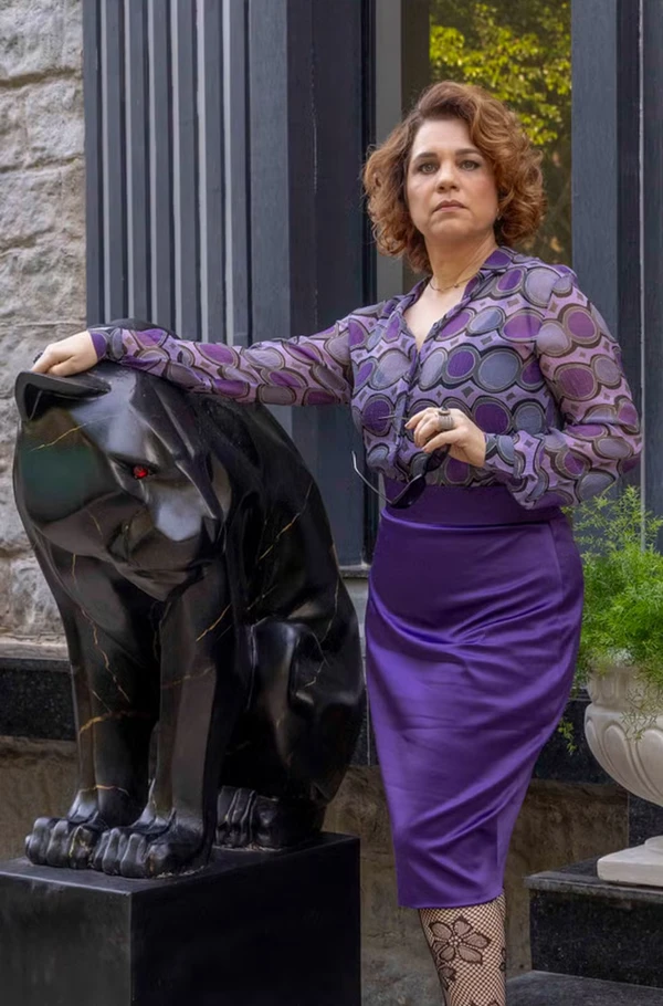 Isabel Teixeira como Violeta em Volta Por Cima por Beatriz Damy/Globo